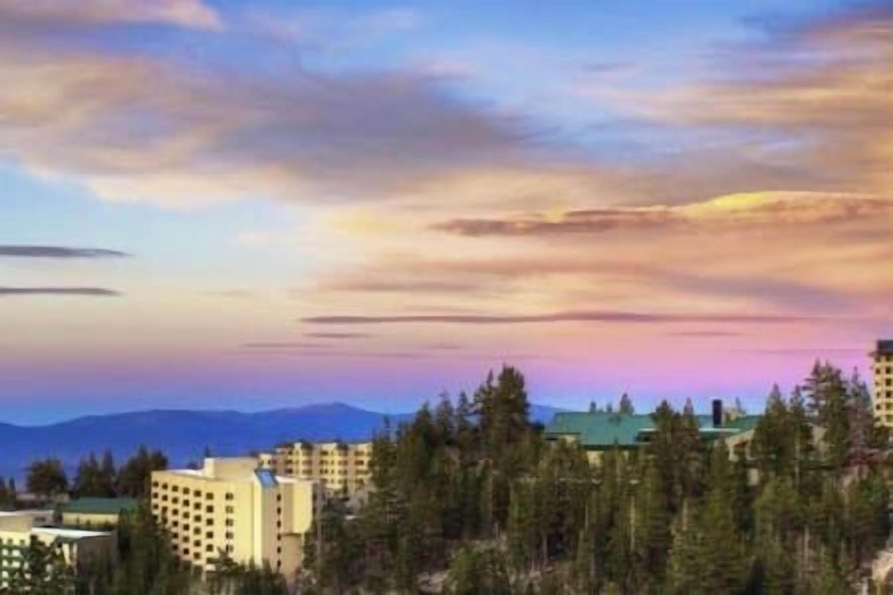 THE RIDGE TAHOE-2 BEDROOM-SUITE-FIREPLACE,