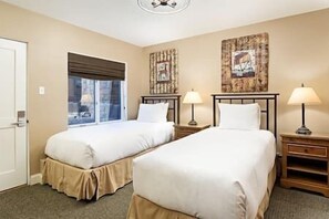 2 makuuhuonetta, silitysrauta/-lauta, internet, vuodevaatteet