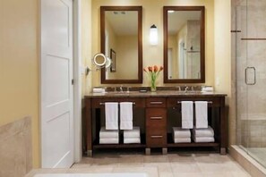 تجهيزات دش، مجففات شعر، مناشف