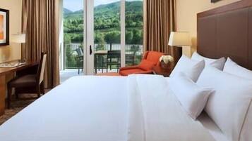 1 bedroom, iron/ironing board, internet, bed sheets