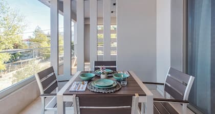 Aura Luxury Suites - Olympiada Cozy Getaways
