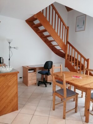 Dining - Maison Centre Fouesnant - Abri de Kerelo (Fouesnant)