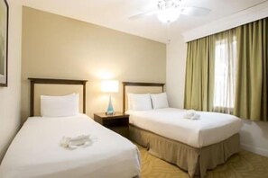 1 bedroom, iron/ironing board, Internet, bed sheets - 1 Grand Pacific Palasadesn Resort,Hot Tub, Pool (Carlsbad)
