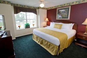 2 عدّة غرف نوم ومكواة/لوح كي وخدمة الإنترنت وملاءات أسرّة