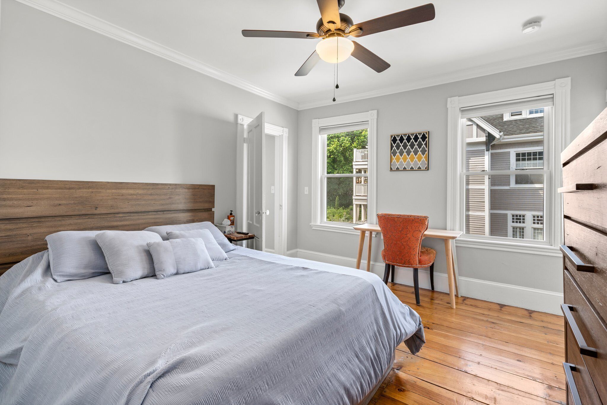 4 chambres, fer et planche à repasser, Wi-Fi, literie fournie