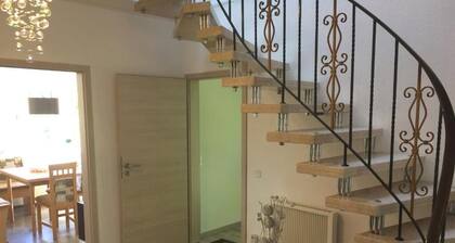 Freistehendes Ferienhaus in Einer Ruhigen Sackgassenlage