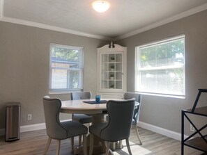 Dining - Pet-Friendly Downtown Retreat with Firepit & WiFi (St. Petersburg)