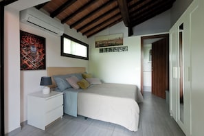 4 camere, ferro/asse da stiro, Wi-Fi, lenzuola