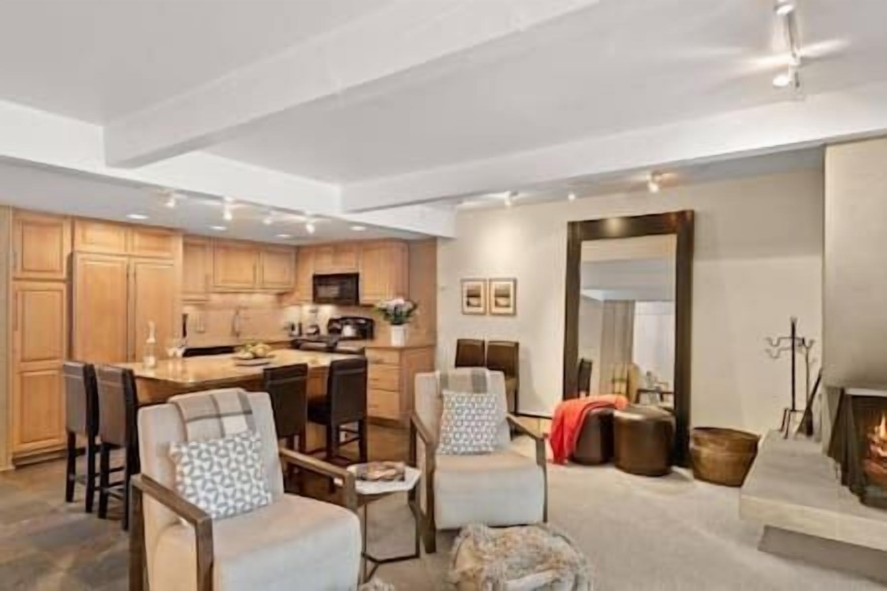 Aspen Core Condo, by Gondola-Ski-in/out