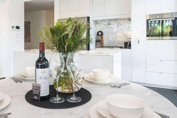 Fridge, microwave, oven, stovetop - Marble CBD Luxury 2 Bedroom Apt Pool & Parking (Adelaide)