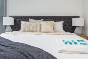 2 bedrooms, desk, iron/ironing board, travel cot