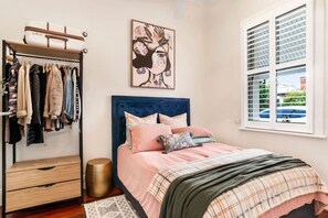 3 Schlafzimmer, Bügeleisen/Bügelbrett, Reisekinderbett, WLAN