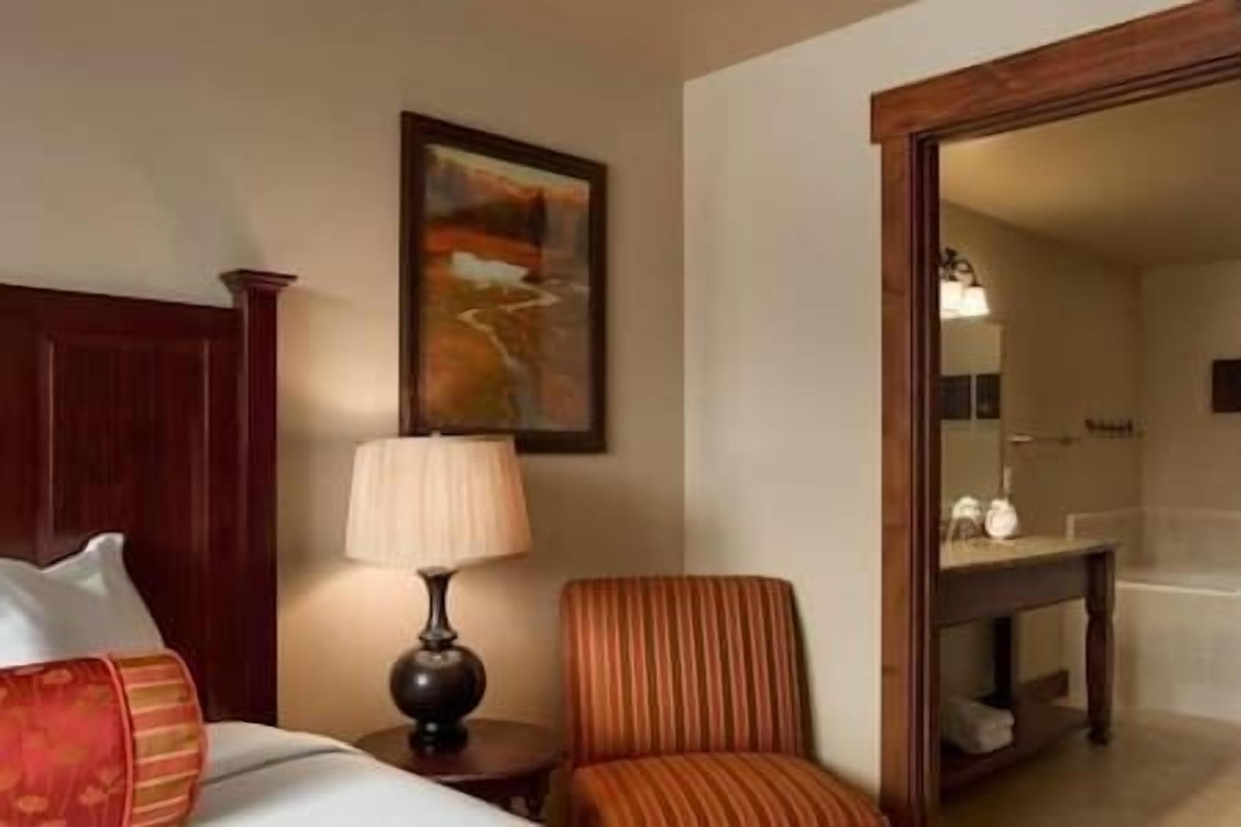 Grand Lodge, Peak 7, Ski-In/Out, Fireplace, Hot Tub