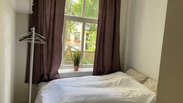 2 soverom, strykejern/-brett, wi-fi og sengetøy