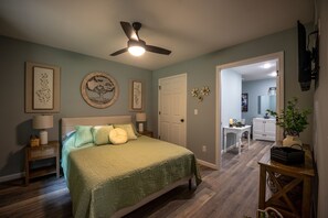 3 slaapkamers, een strijkplank/strijkijzer, wifi, beddengoed