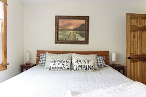 2 bedrooms, free WiFi, bed sheets