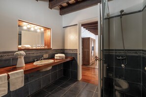Chambre Double Deluxe | Salle de bain