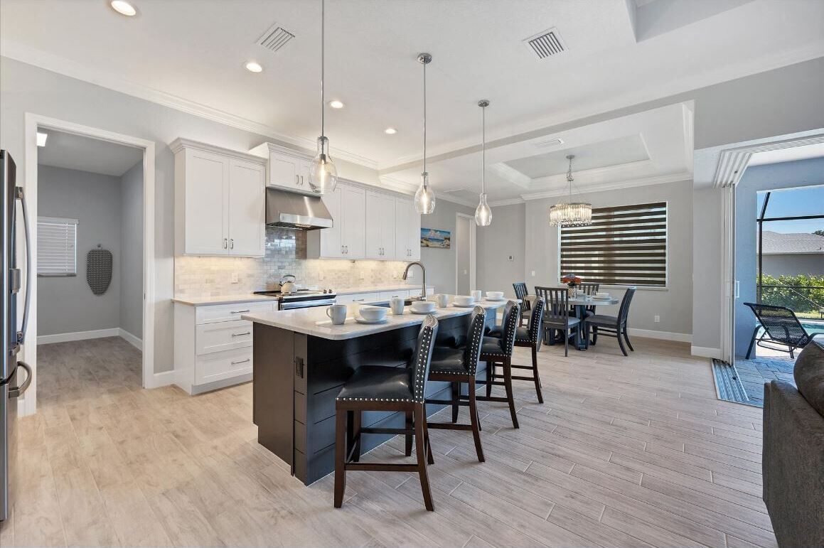 Vacation Home Getaway for 6 at South Gulf Cove w/pool & BBQ