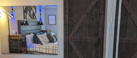 1 chambre, coffres-forts dans les chambres, fer et planche Ă repasser