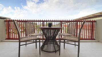 Apartemen | Tempat makan outdoor