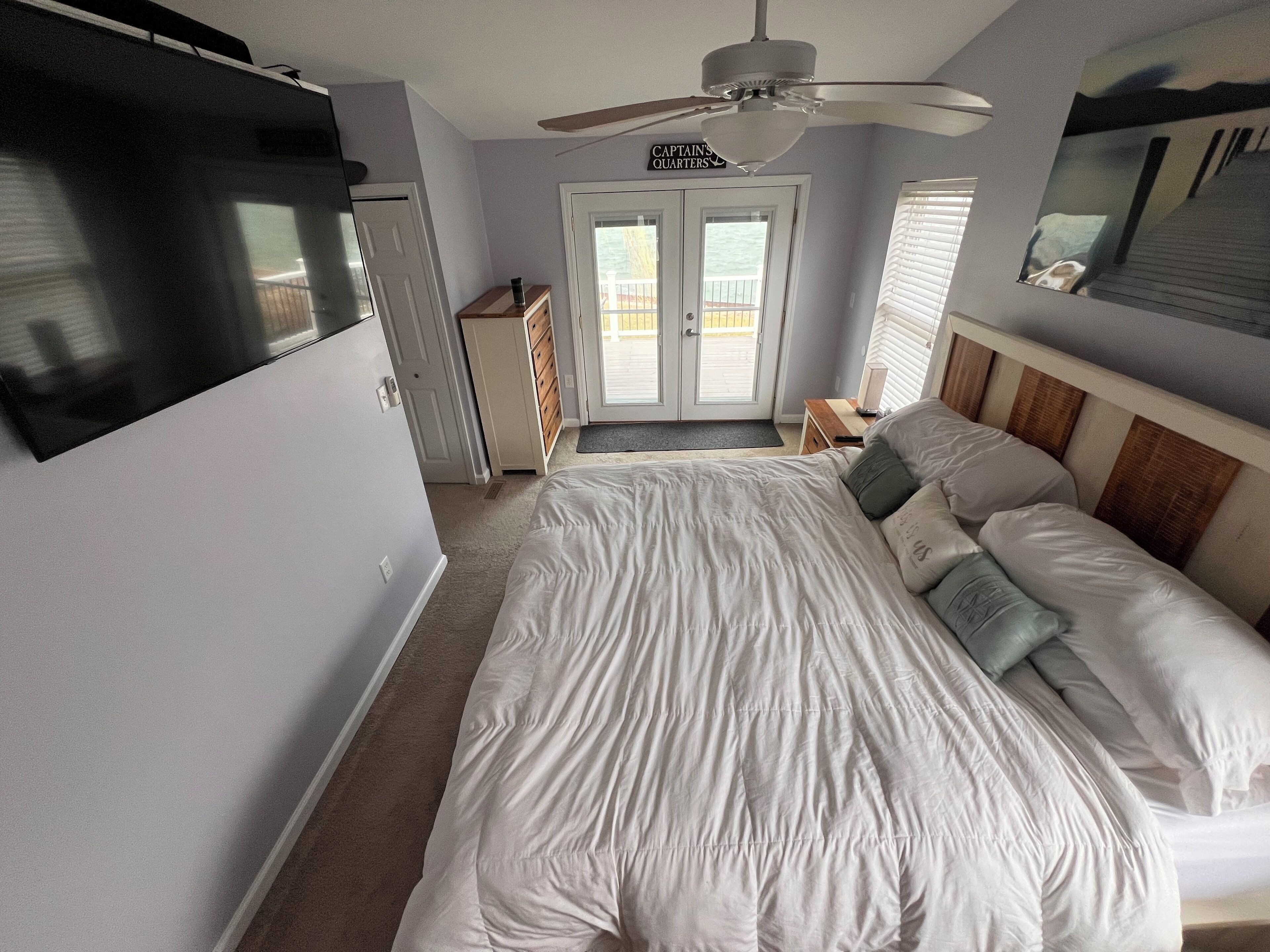 4 bedrooms, iron/ironing board, WiFi, bed sheets