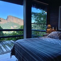 2 habitaciones, cortinas blackout y tabla de planchar con plancha 