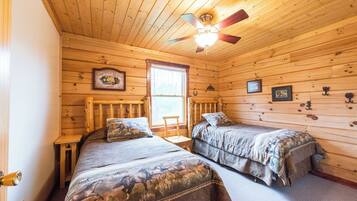 2 bedrooms, bed sheets