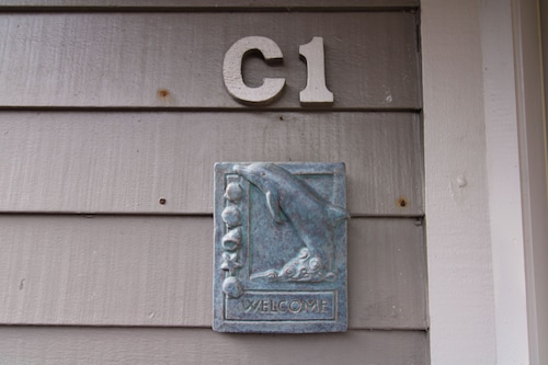 Sandcastle condo C-1 - indoor pool - Cannon Beach Property Mgmt