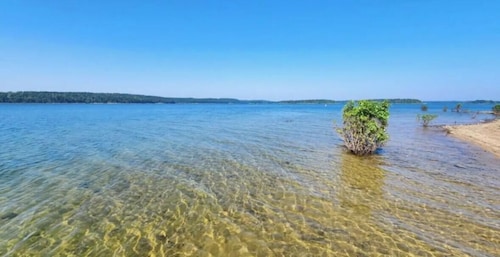 Rustic Paradise 4BR Near Lake Degray & Caddo River Sleeps 10