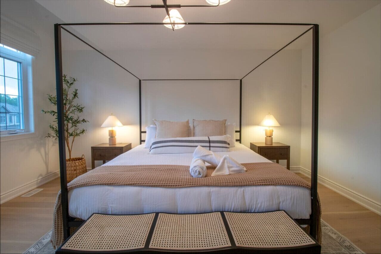 3 bedrooms, desk, iron/ironing board, free WiFi