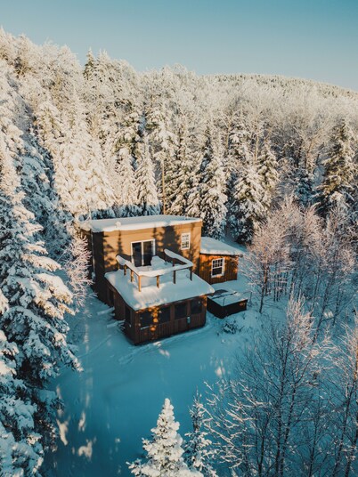 LAŌ Chalet avec Spa dans le Domaine des Appalaches