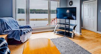 Southern shore retreat. Pet-Friendly!