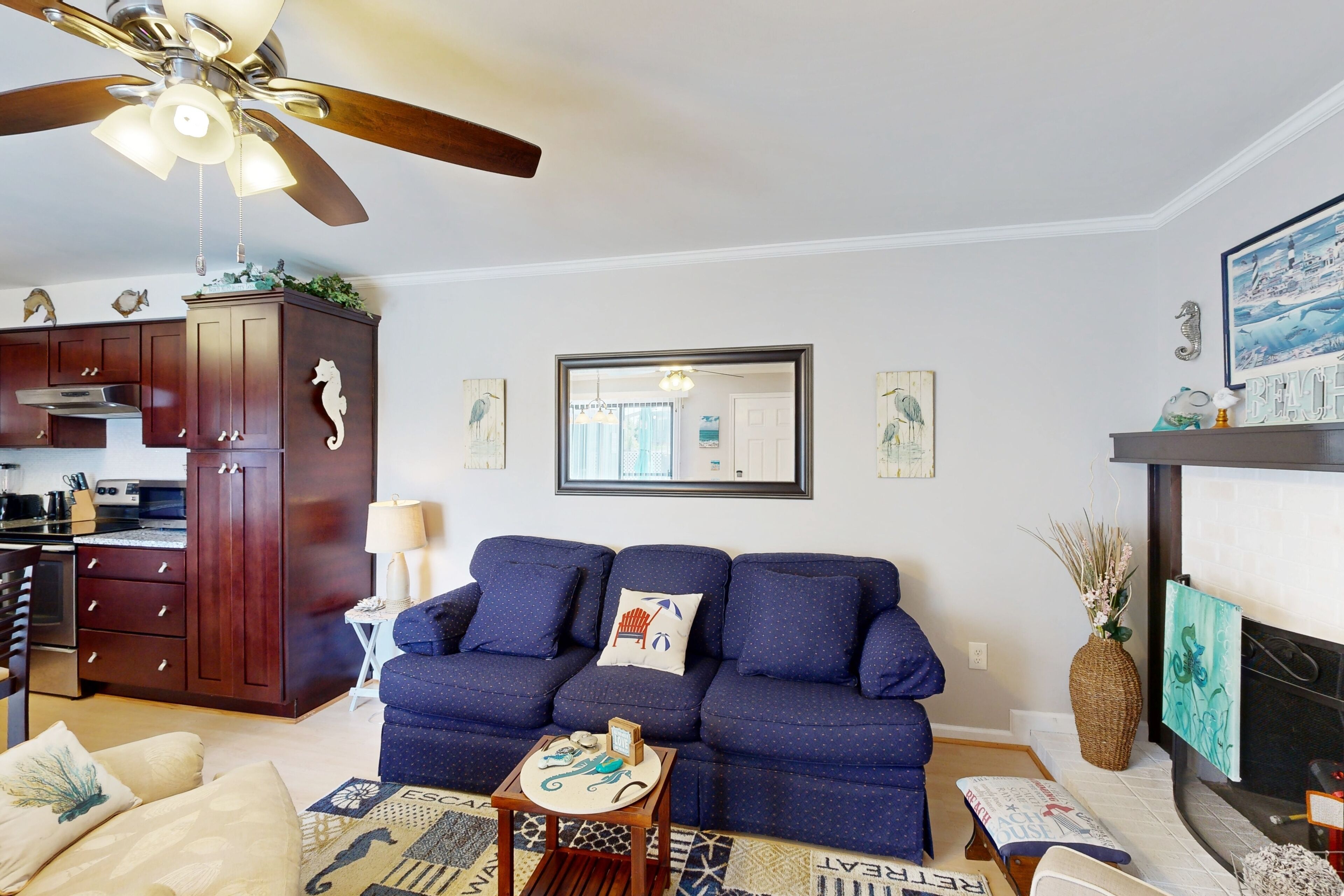 Dog-friendly condo with pool, tennis court, and modern amenities