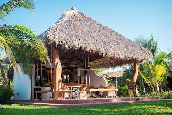 Comfort Villa | Living area