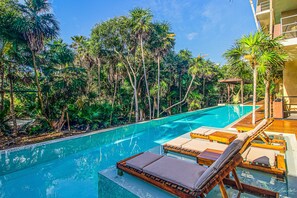 Pool - Beachfront apt on the beach with community pools, kitchenette, AC, hammock (Tulum)