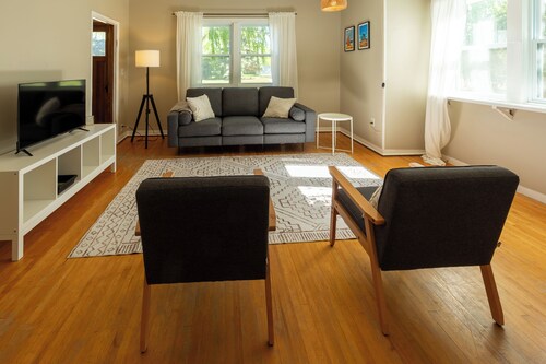 Fossil Valley Home, Eastend, SK