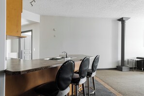 Interior - Elegant Two bedroom Suite (Fort McMurray)