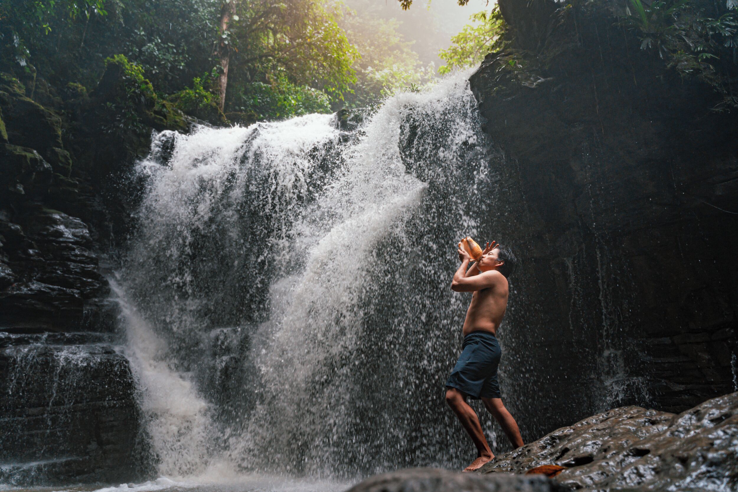 洞穴探險