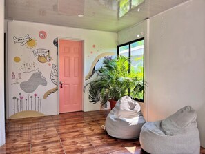 Living area -  La Tribu Boutique Hostel for Women (Cahuita)
