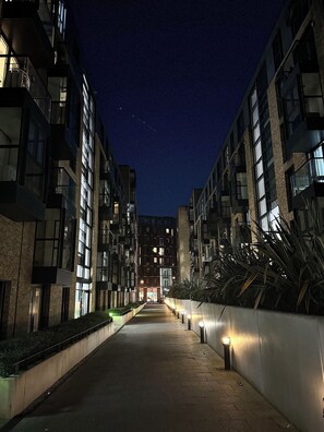 Exterior - Birmingham City Centre (St. John’s) - By K.E Properties (Birmingham)