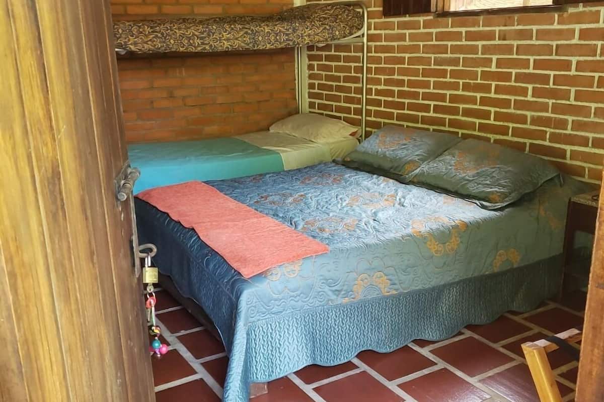 Klassieke tweepersoonskamer, uitzicht op tuin | Lakens van Egyptisch katoen, luxe beddengoed, donzen dekbedden