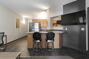 Interior - Deluxe Two Bedroom Suite (Fort McMurray)
