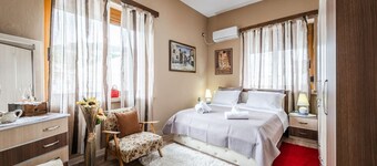 Maria`s Apartment by PikHost