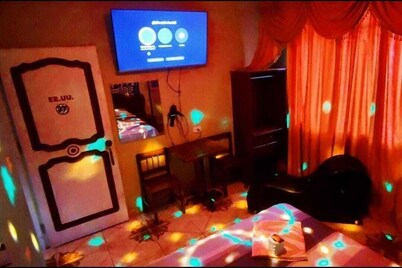 HOSPEDAJE EL CANTARO 1