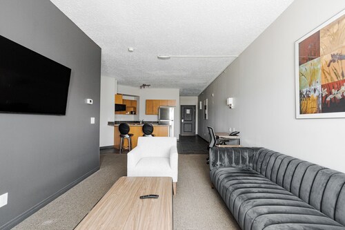 Luxury One Bedroom Suite