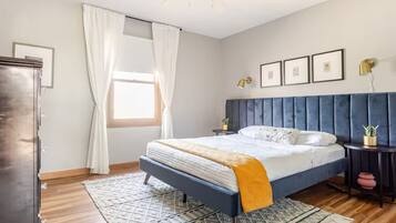 3 bedrooms, desk, iron/ironing board, WiFi