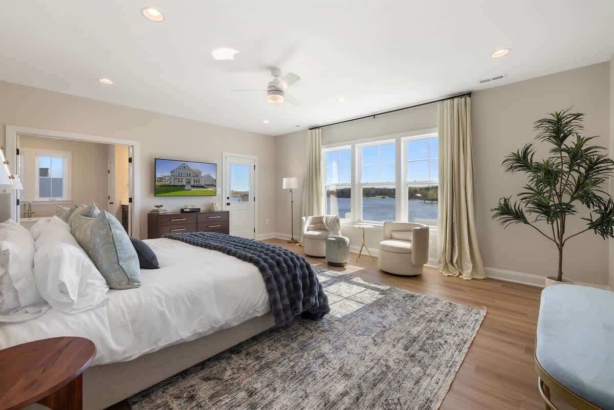 8 bedrooms, iron/ironing board, travel crib, free WiFi