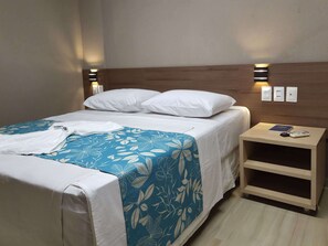 Comfort Room | Desk, free WiFi, bed sheets
