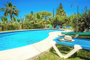 Villa (3 Bedrooms) | Außenbereich