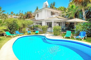 Villa (3 Bedrooms) | Außenbereich